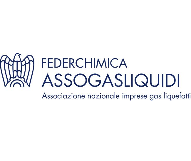 Approvato schema di regolamento portuale per operazioni di bunkeraggio GNL/bioGNL ship to ship: primi in Europa a fissare regole comuni per i porti